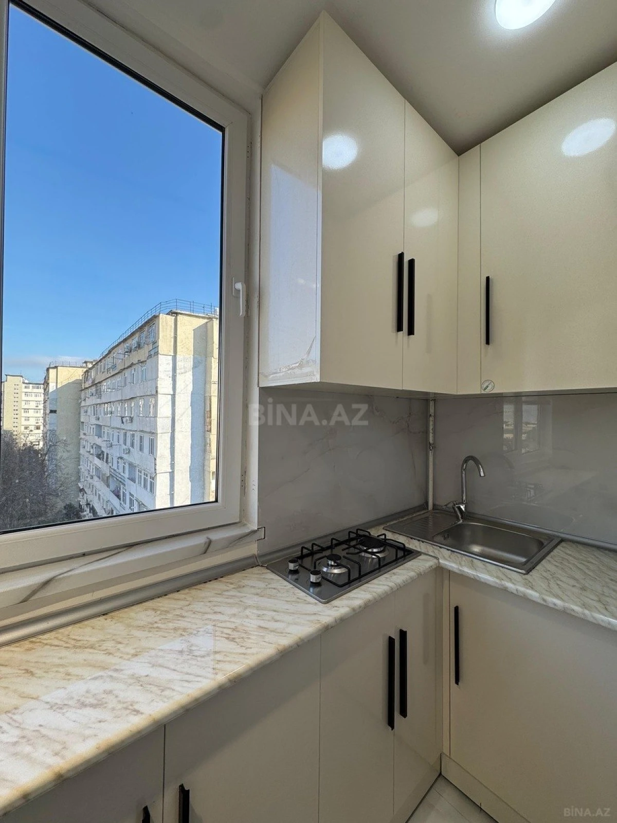 Satılır 2 otaqlı mənzil 45 m²