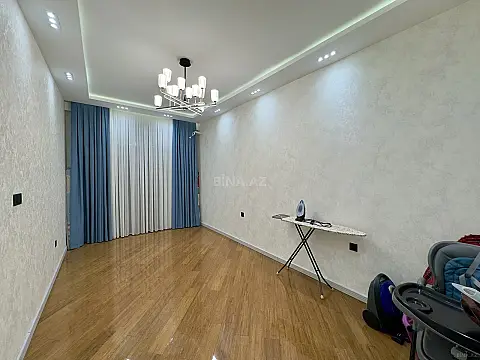 Satılır 3 otaqlı mənzil 107 m²