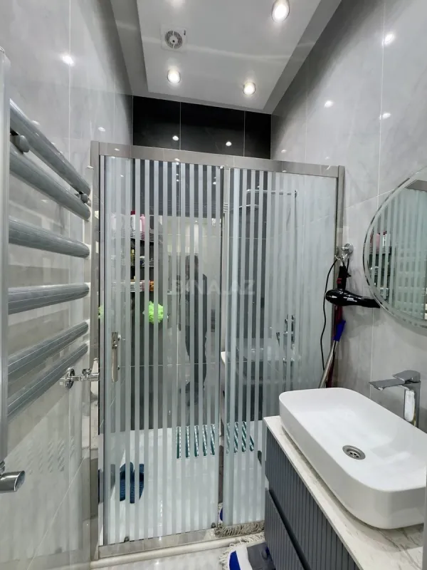 Satılır 3 otaqlı mənzil 107 m²