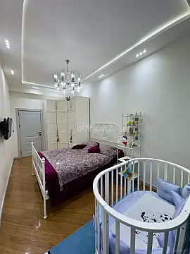 Satılır 3 otaqlı mənzil 107 m²