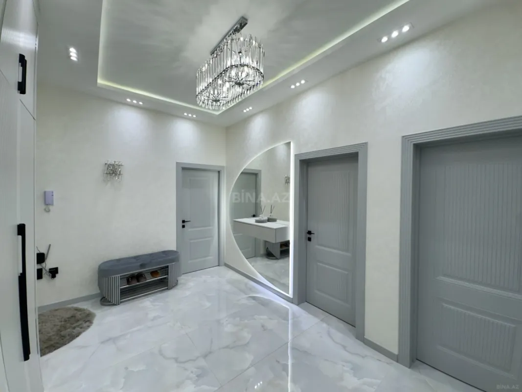 Satılır 3 otaqlı mənzil 107 m²