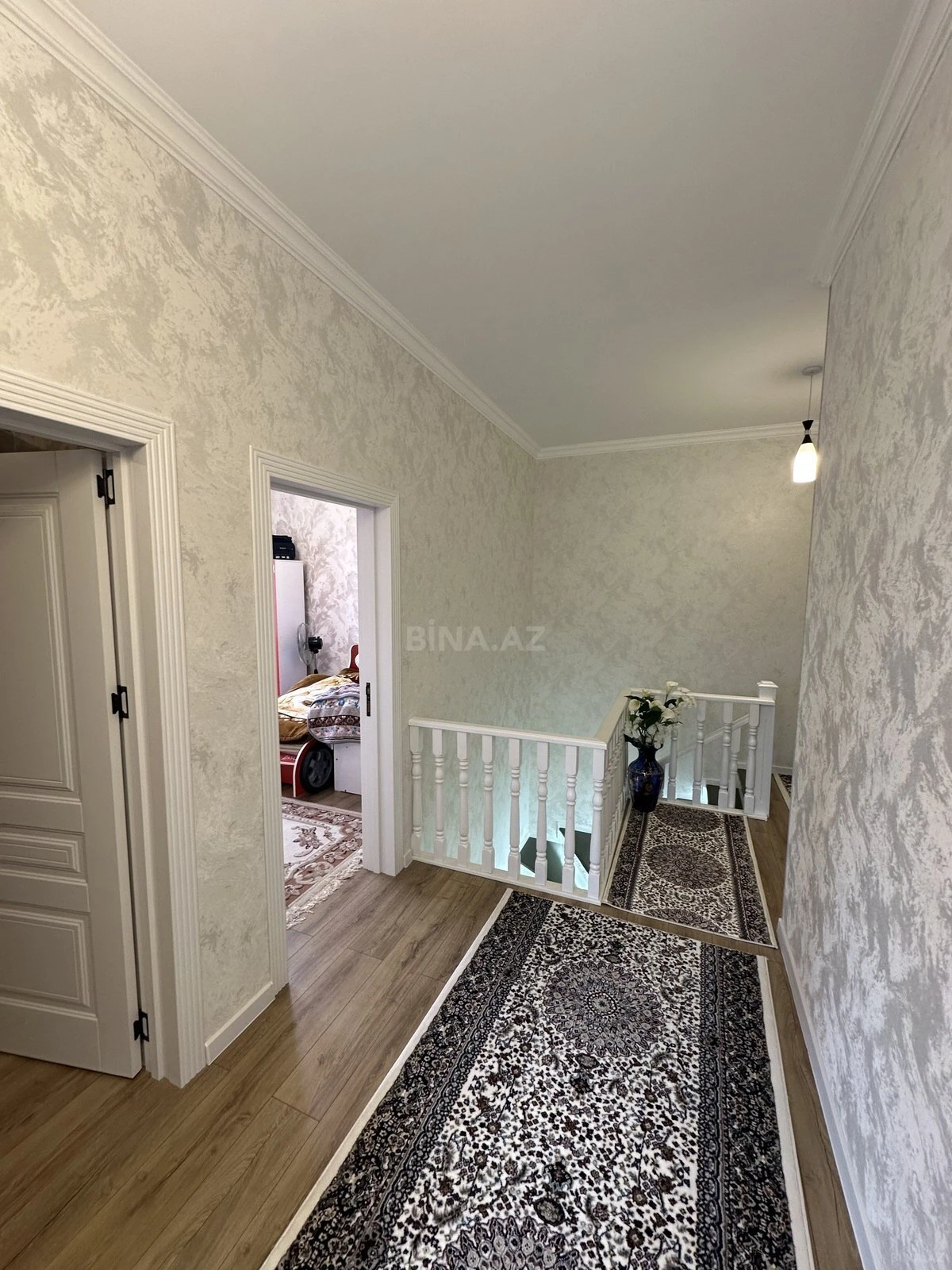 Satılır 4 otaqlı həyət evi 180 m²
