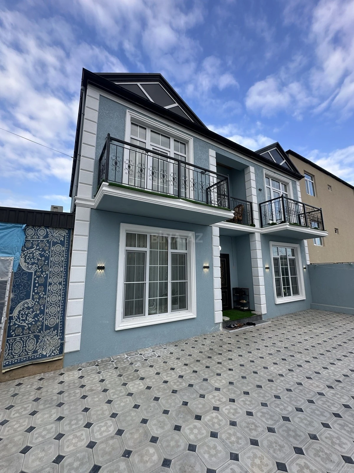 Satılır 4 otaqlı həyət evi 180 m²