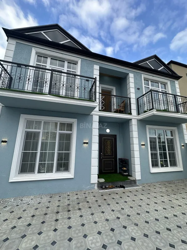 Satılır 4 otaqlı həyət evi 180 m²