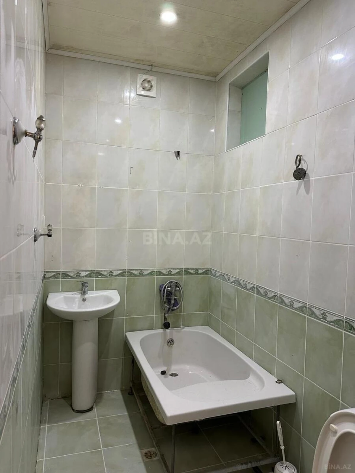 Kirayə verilir 2 otaqlı mənzil 65 m²