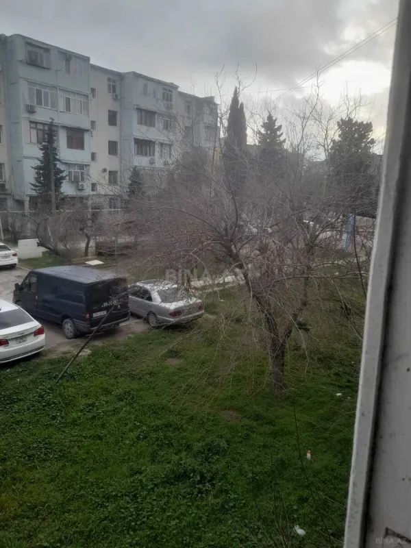Satılır 1 otaqlı mənzil 35 m²