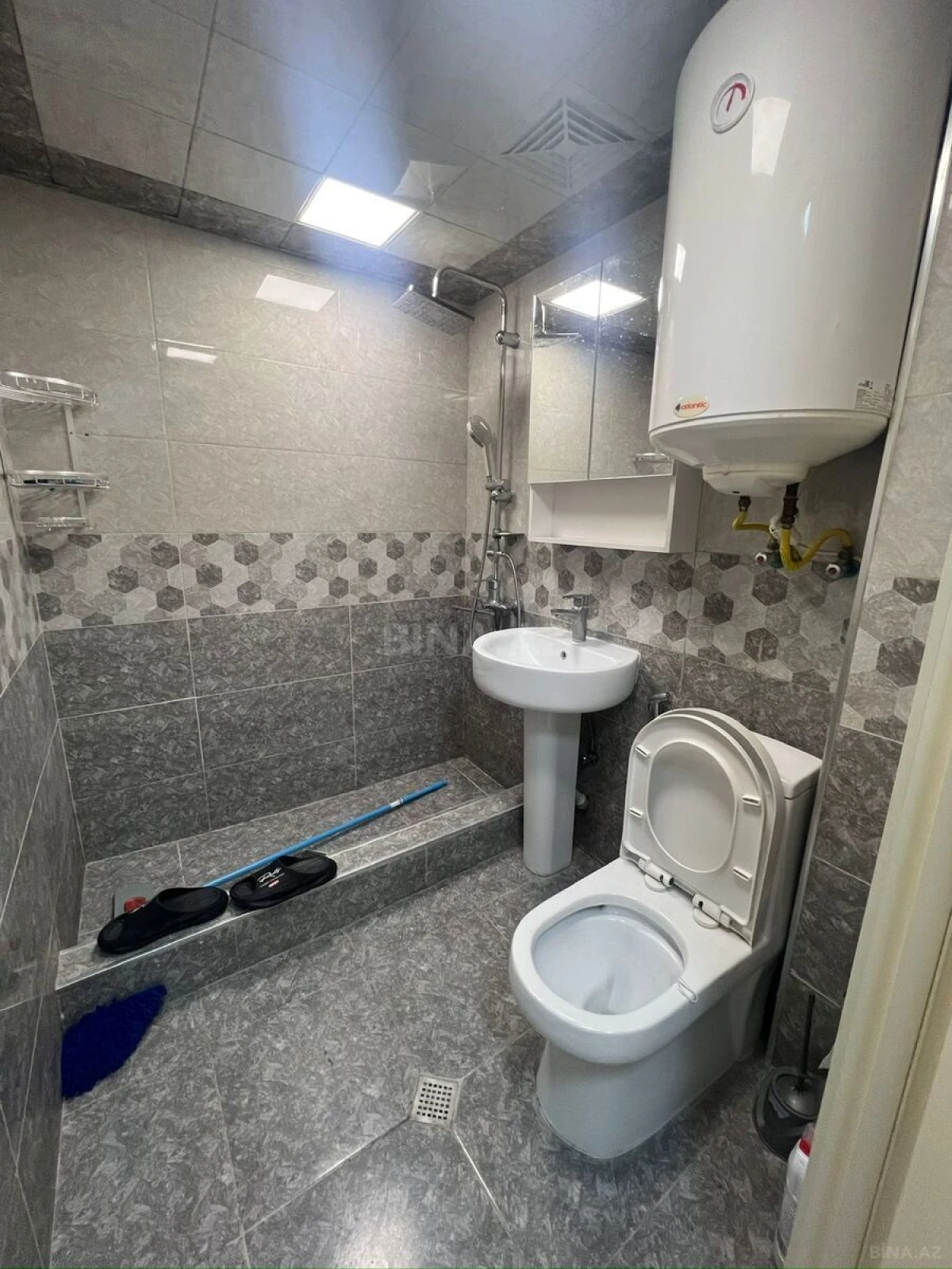 Kirayə verilir 1 otaqlı mənzil 38 m²