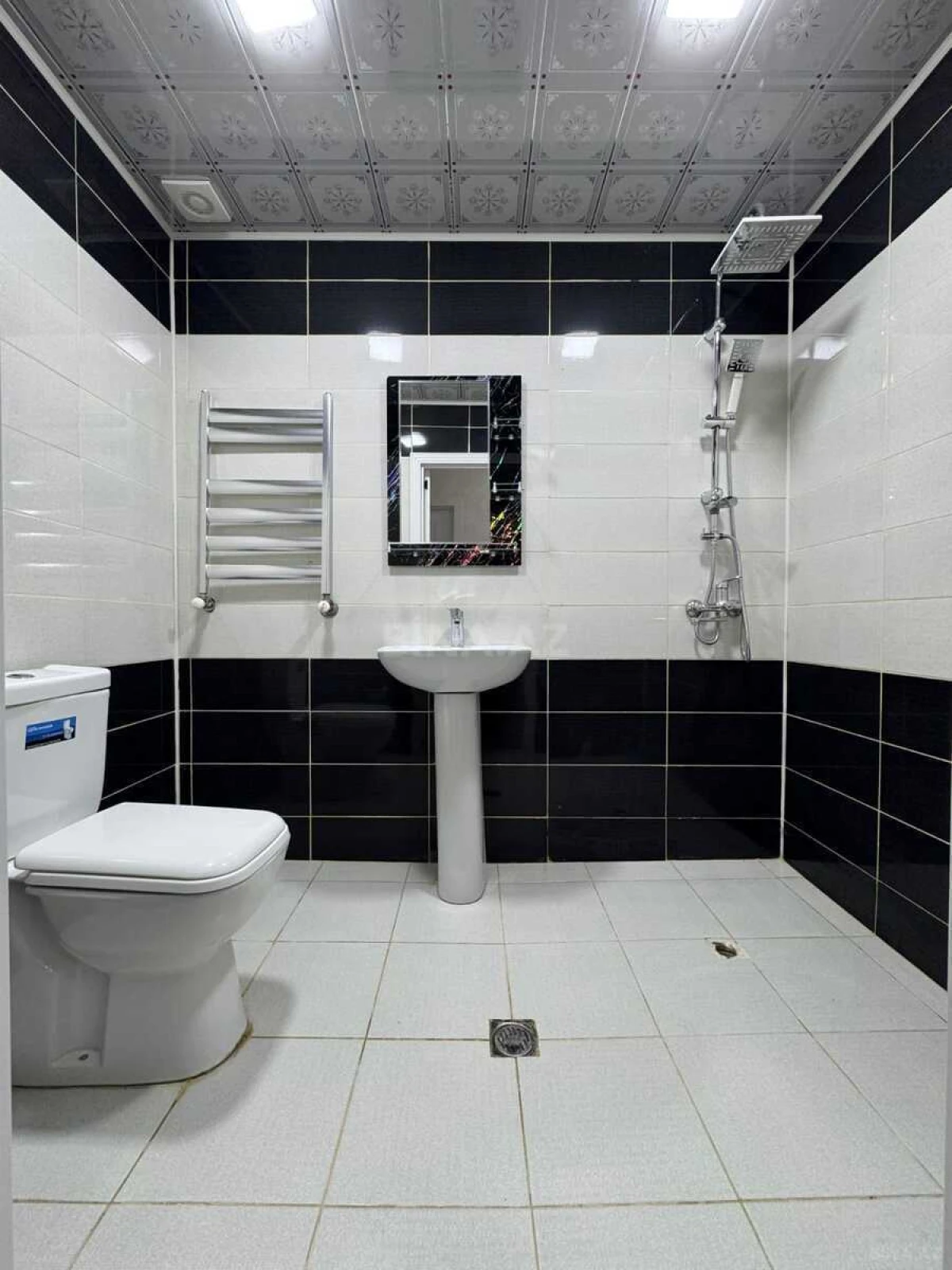Satılır 2 otaqlı mənzil 60 m²