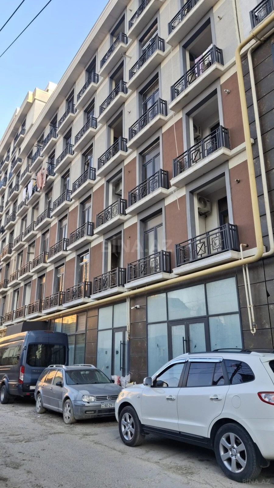 Satılır 5 otaqlı həyət evi 192 m²