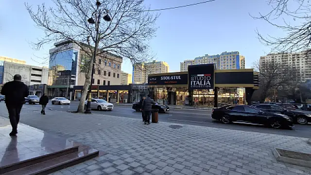 Satılır 5 otaqlı həyət evi 192 m²