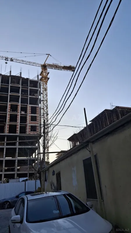 Satılır 5 otaqlı həyət evi 192 m²