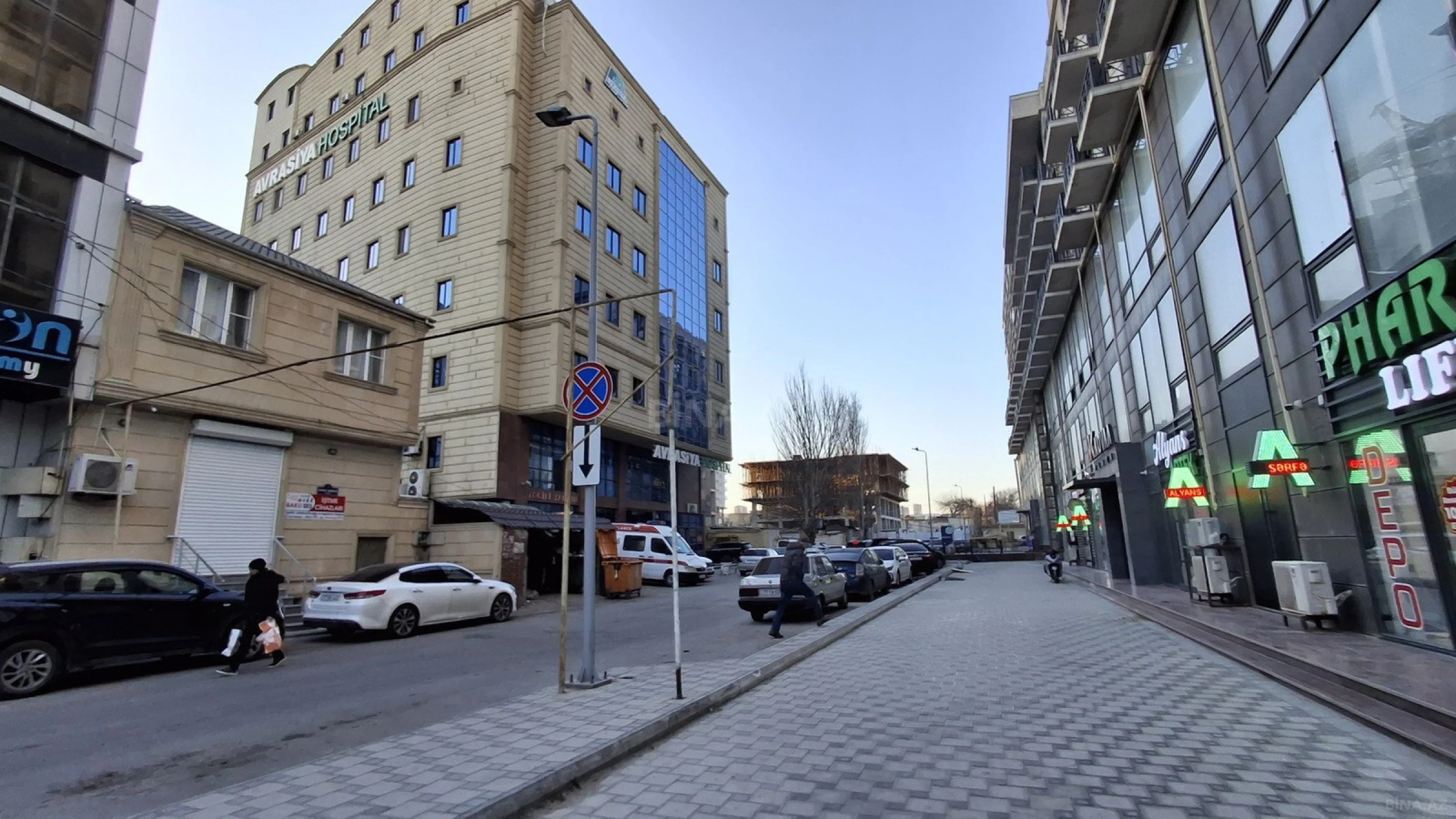 Satılır 5 otaqlı həyət evi 192 m²