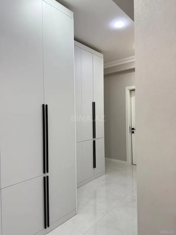 Satılır 2 otaqlı mənzil 69 m²
