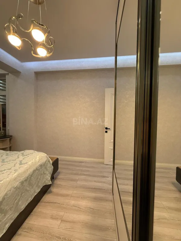 Satılır 2 otaqlı mənzil 69 m²