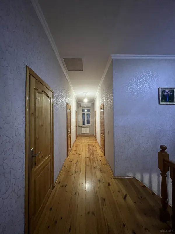 Satılır 6 otaqlı həyət evi 200 m²