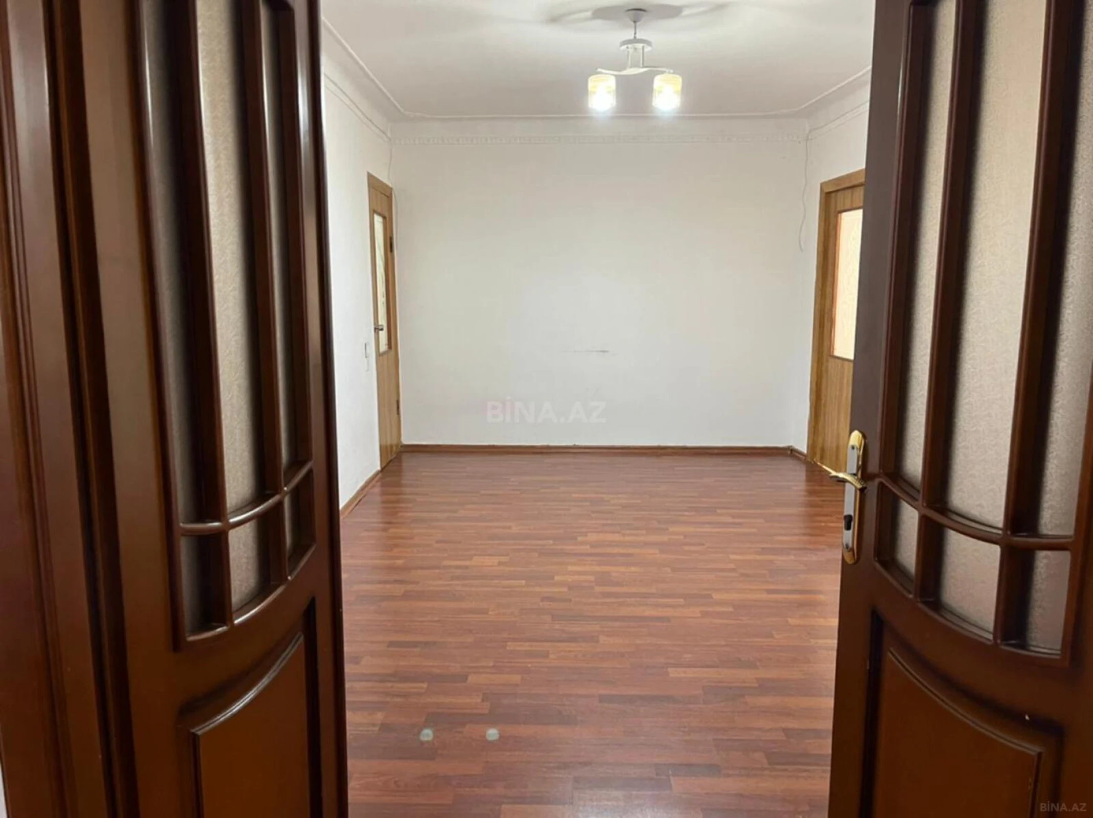 Kirayə verilir obyekt 100 m²