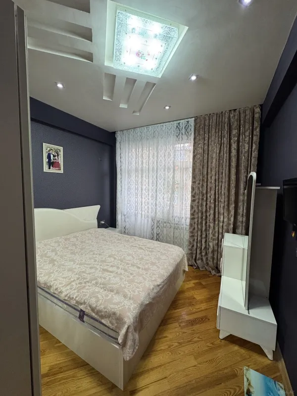 Satılır 3 otaqlı mənzil 70 m²