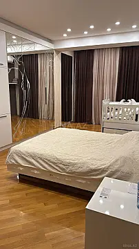 Kirayə verilir 3 otaqlı mənzil 120 m²