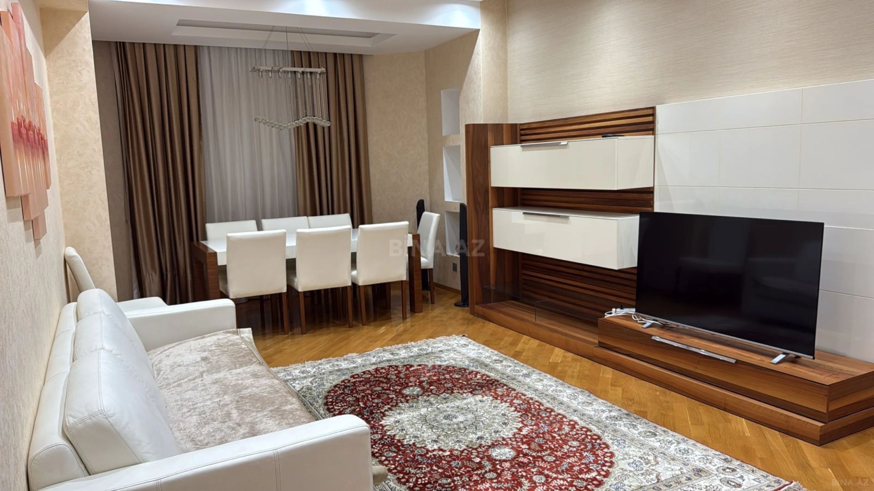Kirayə verilir 3 otaqlı mənzil 120 m²