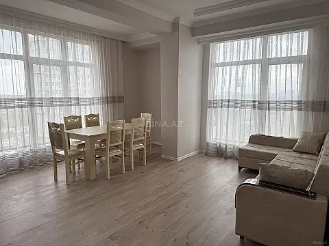 Kirayə verilir 2 otaqlı mənzil 92 m²