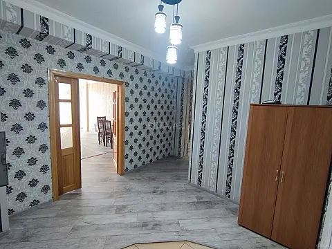 Kirayə verilir 3 otaqlı mənzil 120 m²