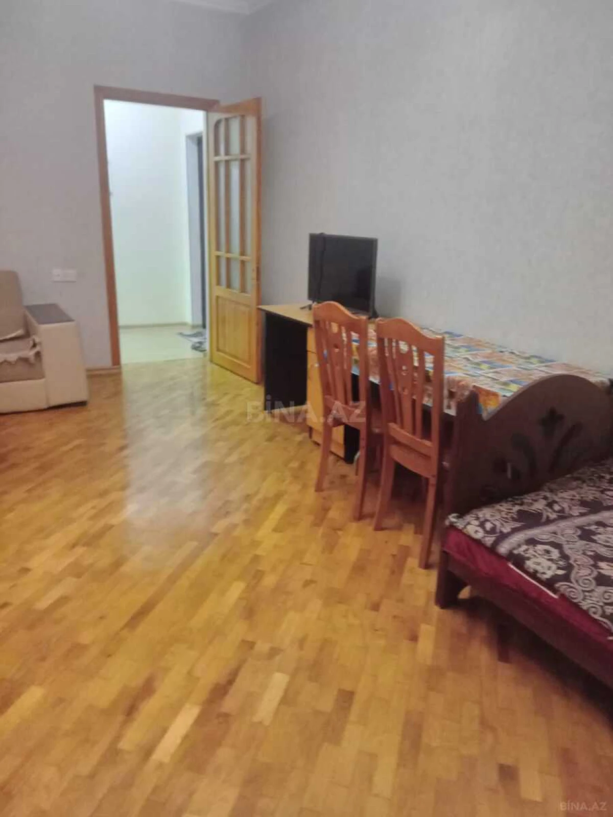Satılır 2 otaqlı mənzil 100 m²
