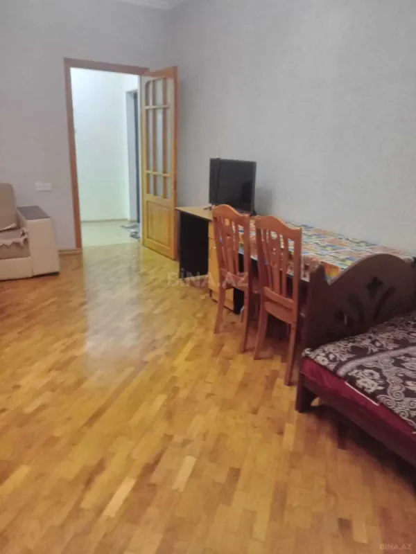 Satılır 2 otaqlı mənzil 100 m²