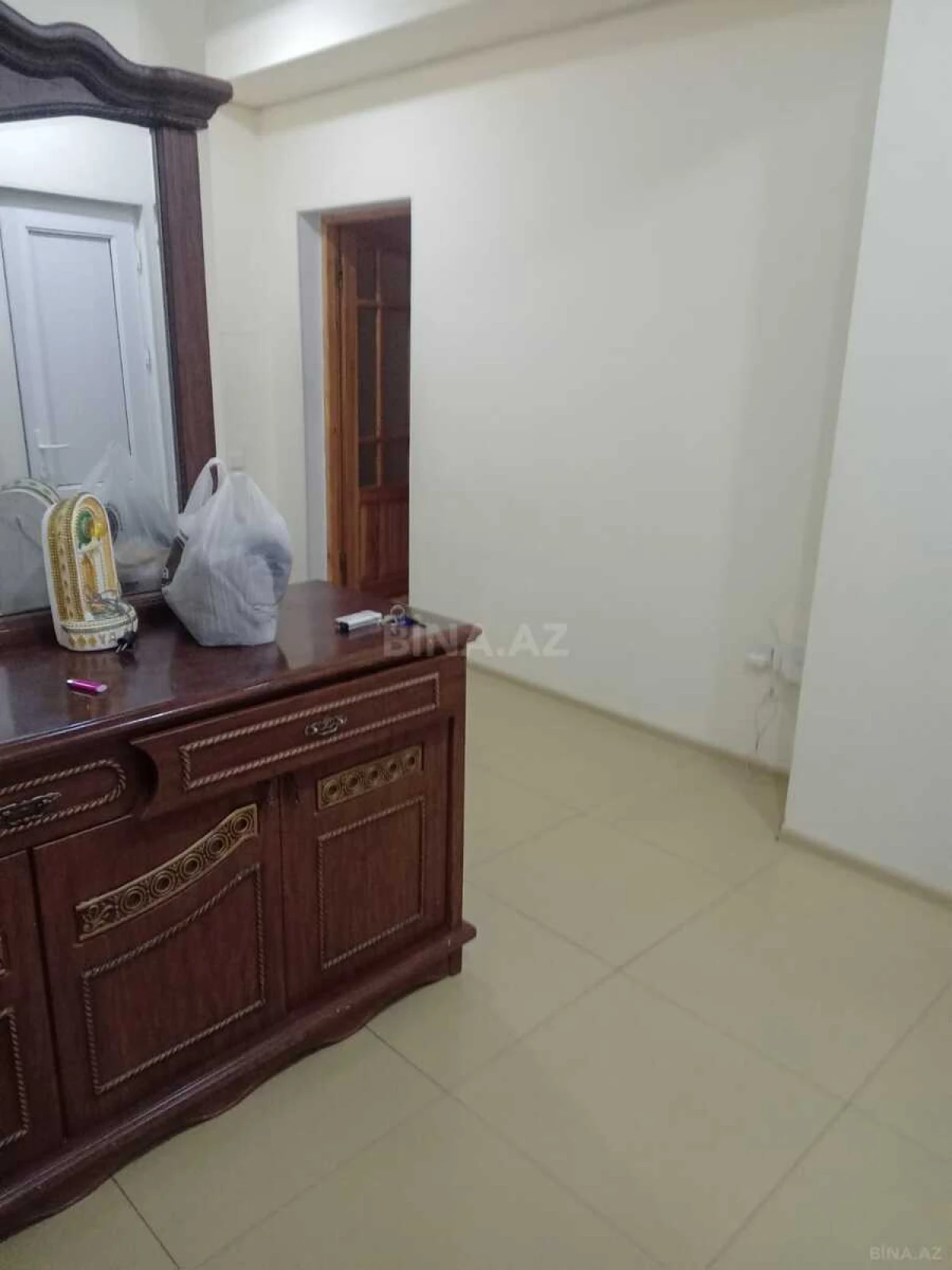 Satılır 2 otaqlı mənzil 100 m²