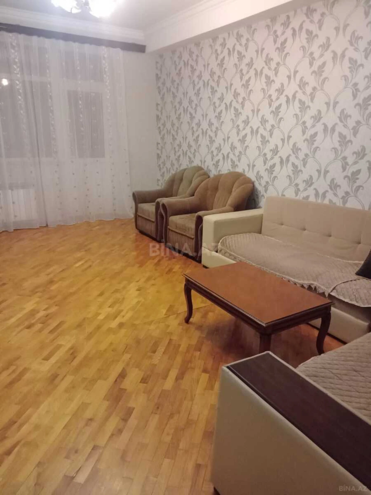Satılır 2 otaqlı mənzil 100 m²