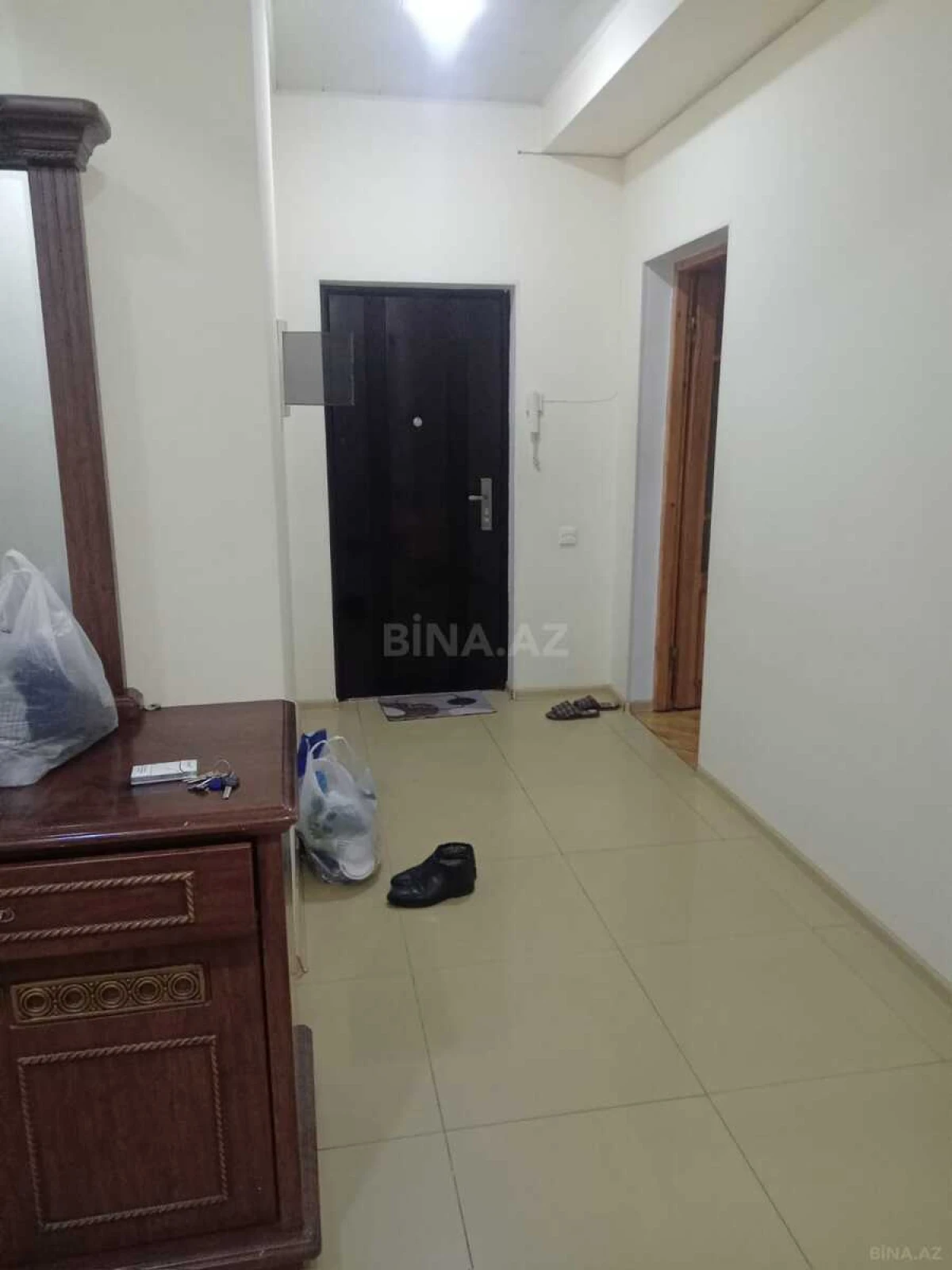 Satılır 2 otaqlı mənzil 100 m²