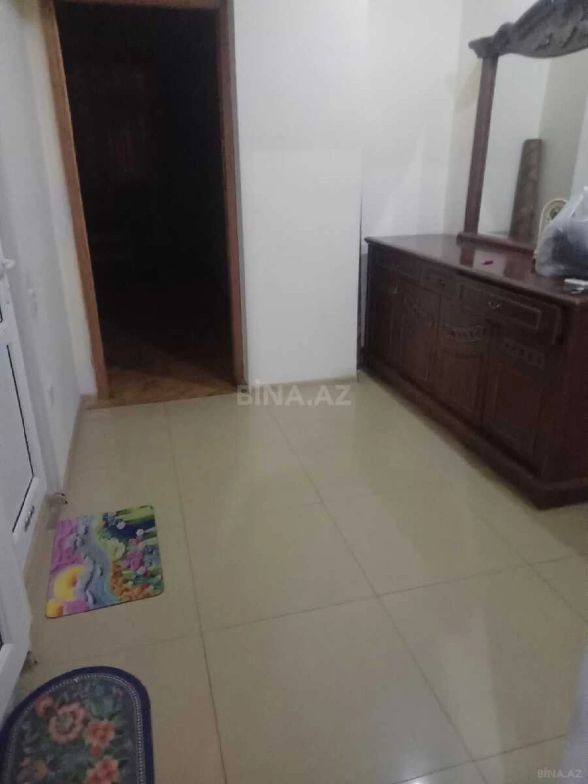 Satılır 2 otaqlı mənzil 100 m²