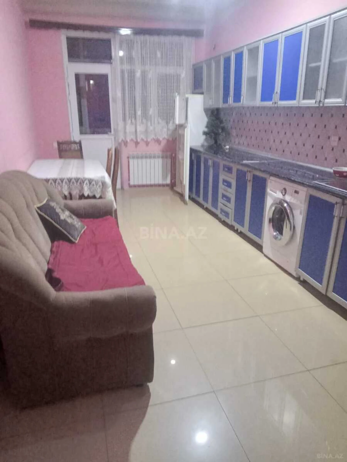 Satılır 2 otaqlı mənzil 100 m²