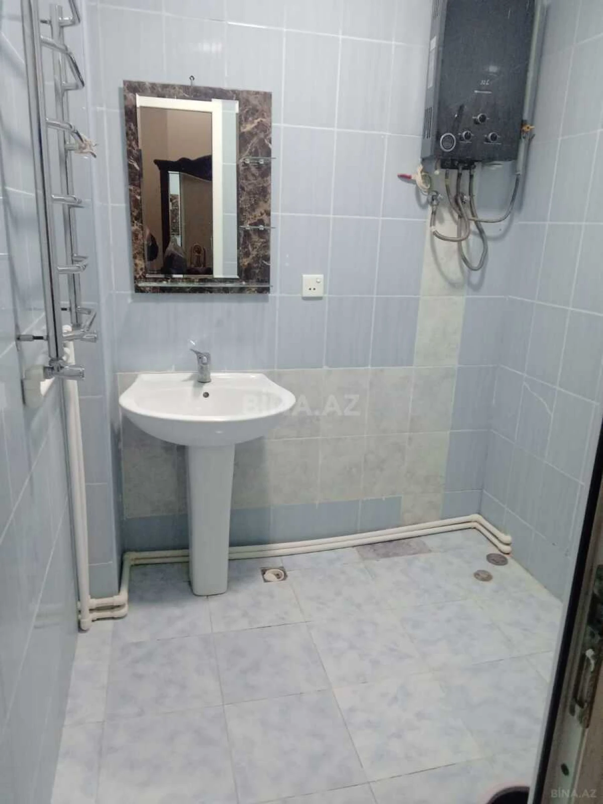 Satılır 2 otaqlı mənzil 100 m²