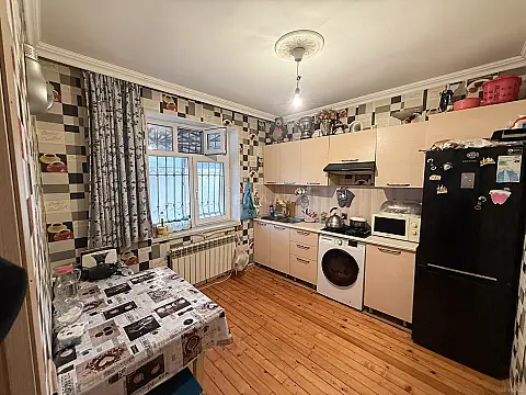 Satılır 2 otaqlı həyət evi 78 m²