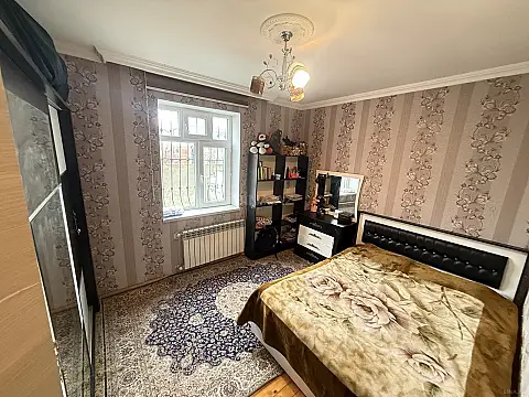 Satılır 2 otaqlı həyət evi 78 m²