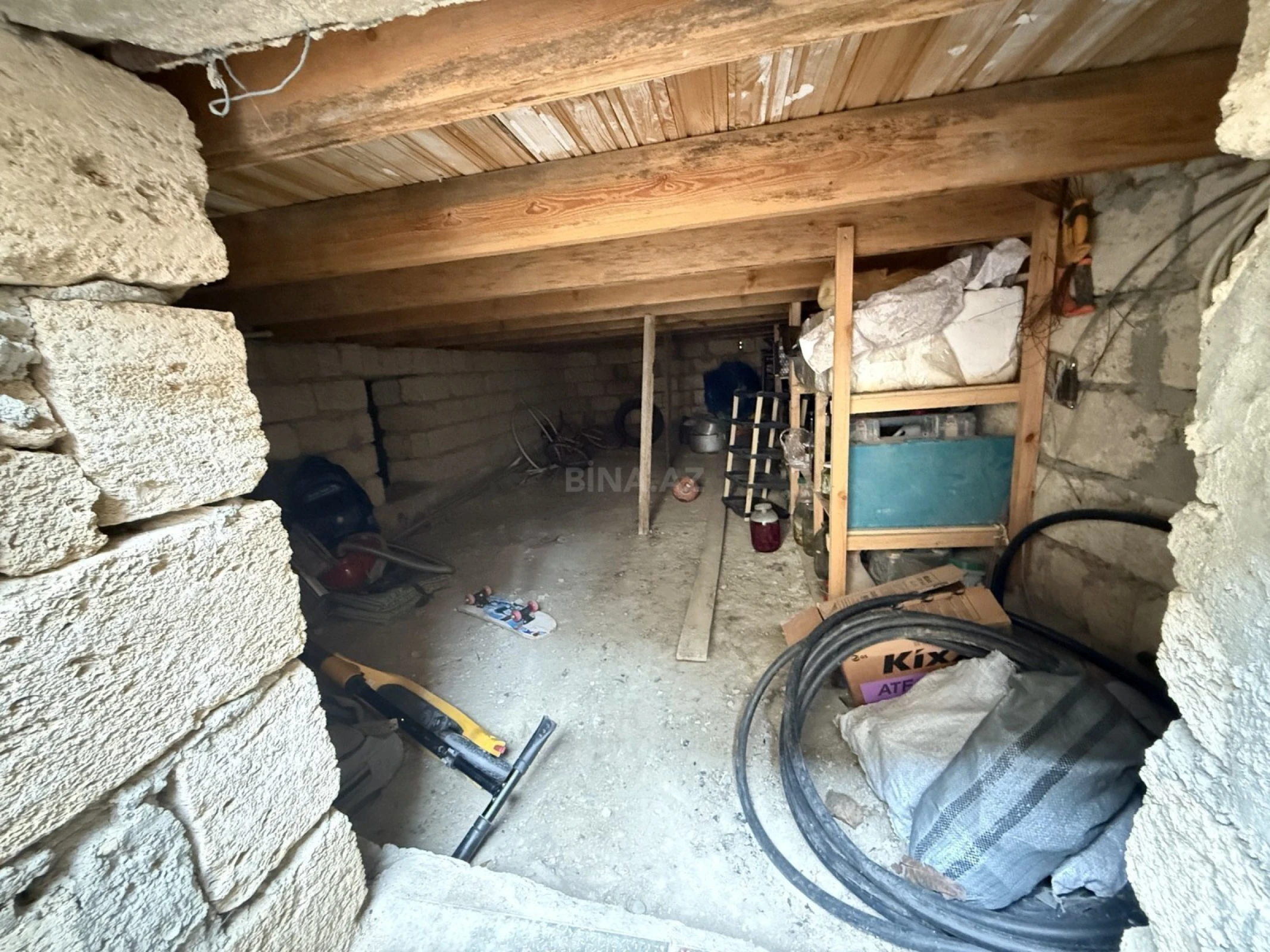 Satılır 2 otaqlı həyət evi 78 m²