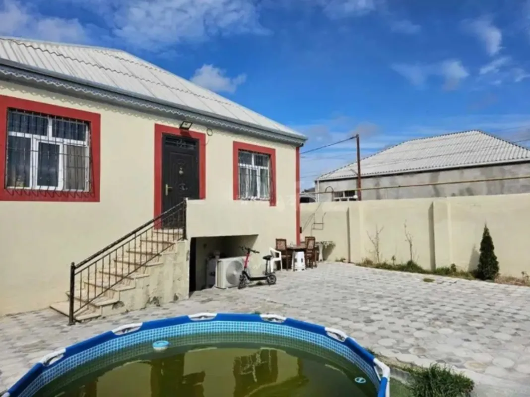Satılır 4 otaqlı həyət evi 110 m²