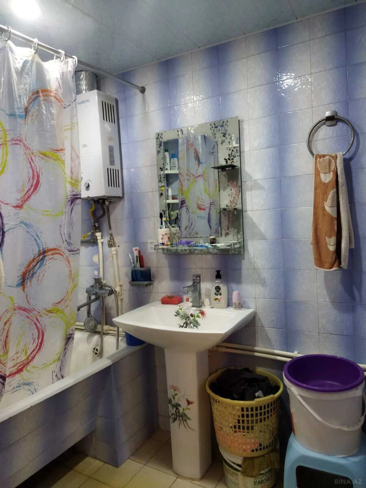 Satılır 4 otaqlı mənzil 76 m²