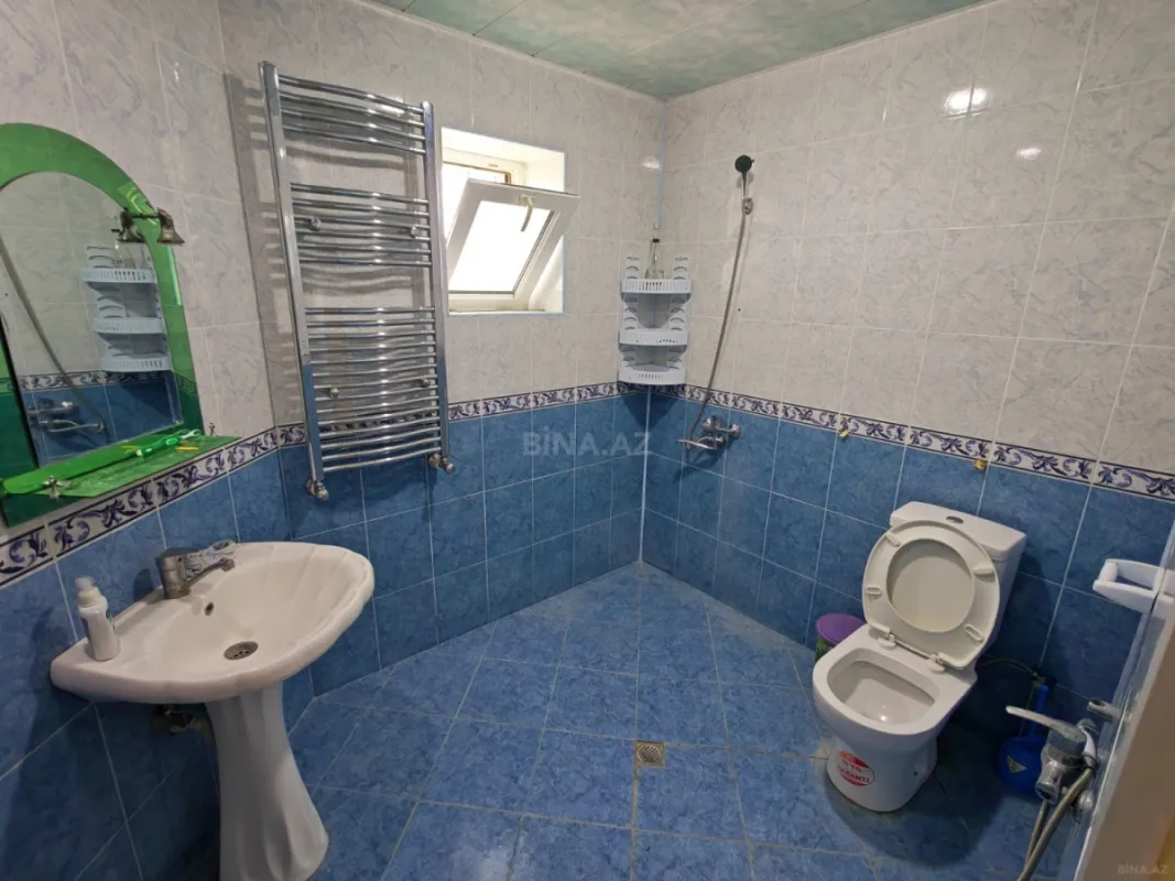 Satılır 7 otaqlı həyət evi 250 m²
