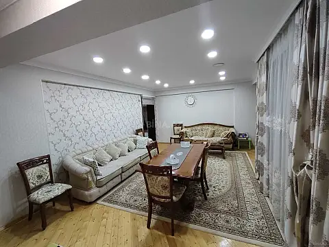 Satılır 3 otaqlı mənzil 144 m²