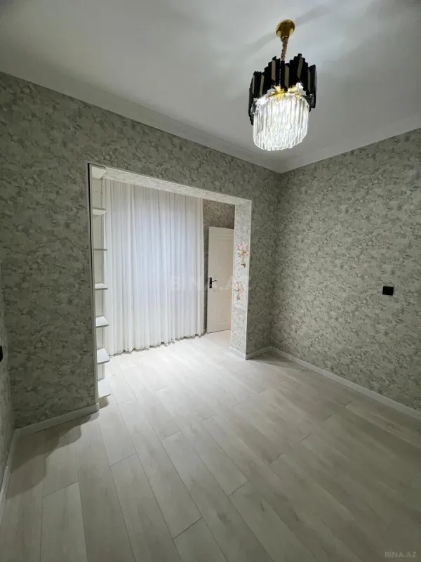Satılır 2 otaqlı mənzil 65 m²