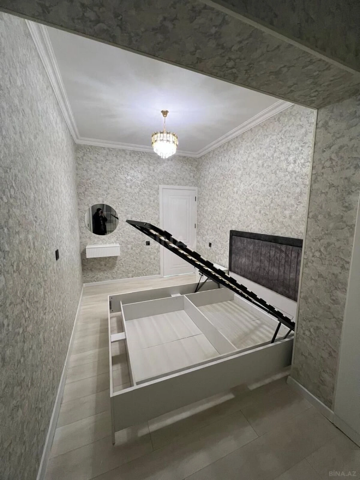 Satılır 2 otaqlı mənzil 65 m²