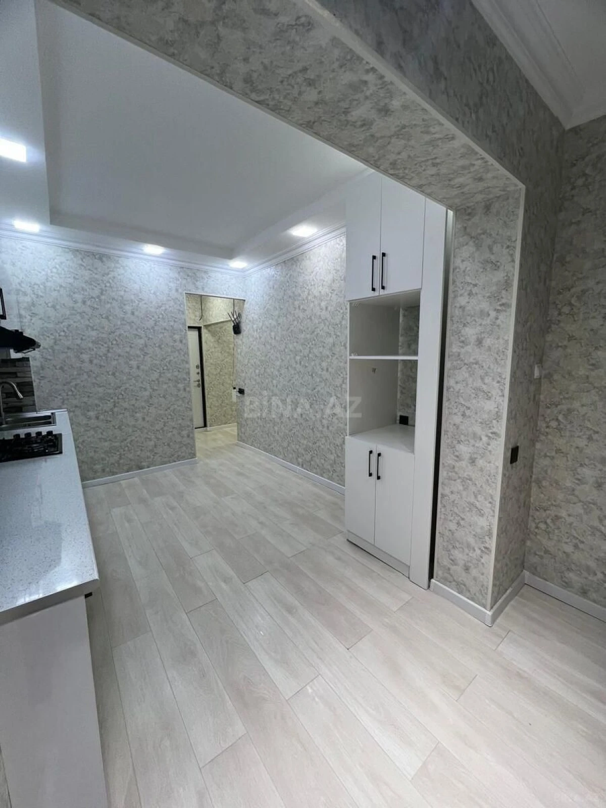 Satılır 2 otaqlı mənzil 65 m²