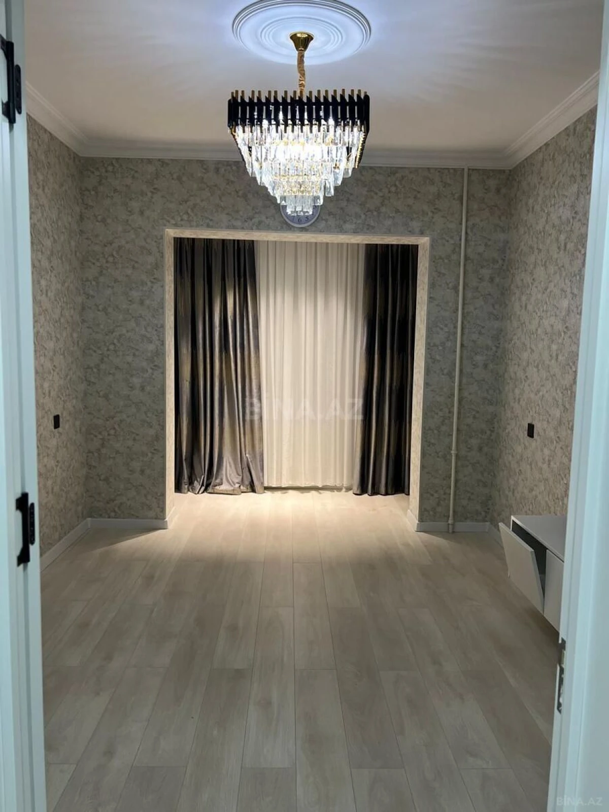 Satılır 2 otaqlı mənzil 65 m²