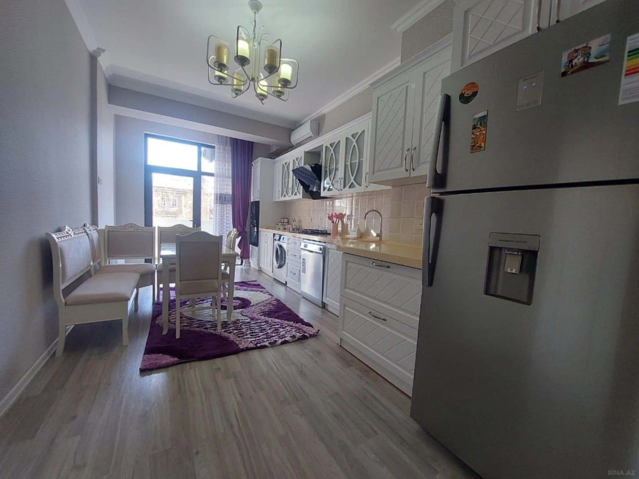 Kirayə verilir 2 otaqlı mənzil 95 m²