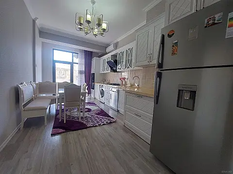 Kirayə verilir 2 otaqlı mənzil 95 m² — Bakı, Nərimanov 2 otaq 95.00 m²