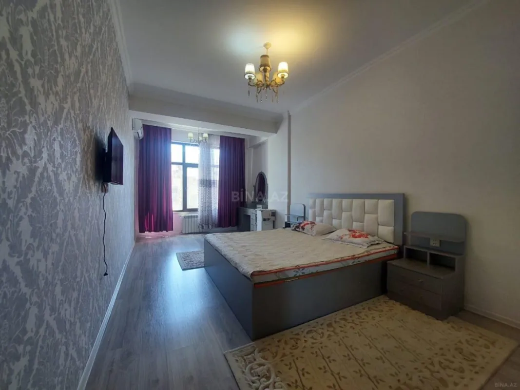 Kirayə verilir 2 otaqlı mənzil 95 m²