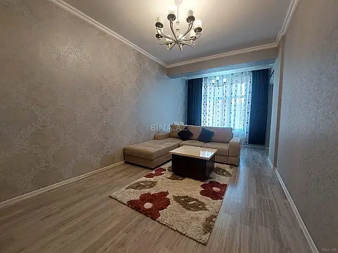 Kirayə verilir 2 otaqlı mənzil 95 m²