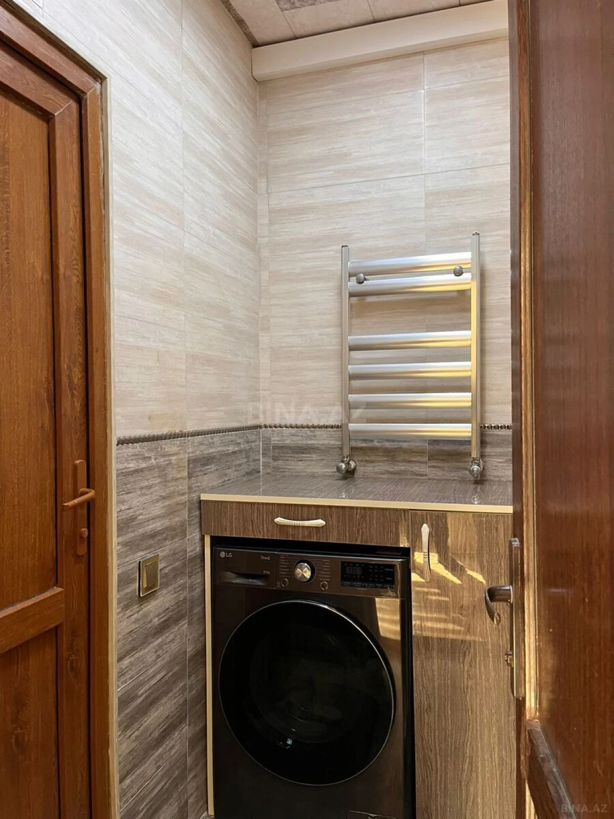 Satılır 10 otaqlı həyət evi 750 m²