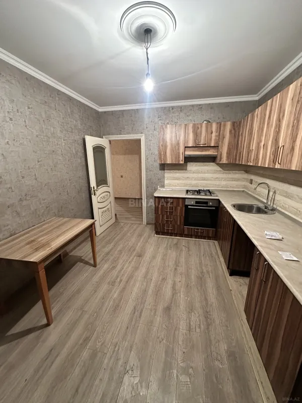 Satılır 2 otaqlı mənzil 80 m²